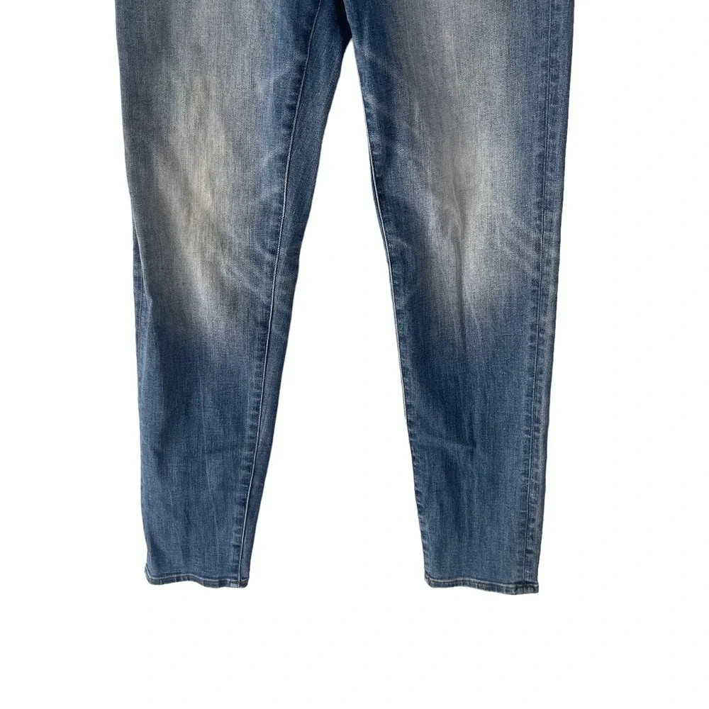 American‎ Eagle Men's Size 26 X 30 Airflex + Temp Tech Light Wash Slim Jeans